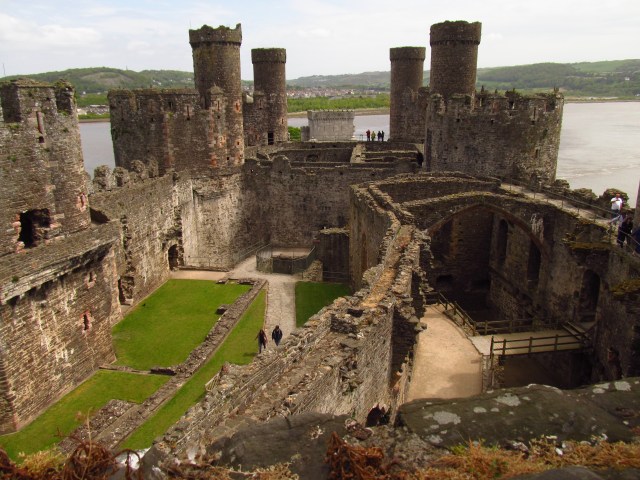 conwy castle.jpg
