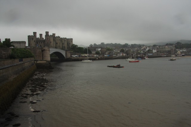 Conwy castle from outside.JPG